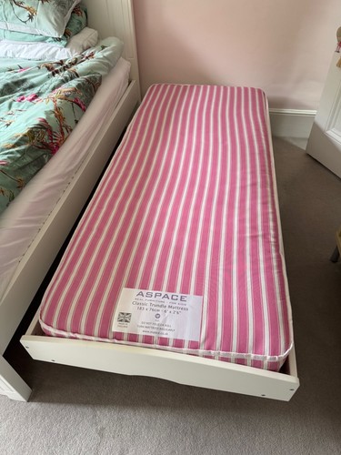 Aspace white wooden - , trundle