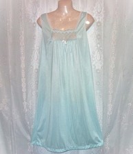Med.60's,Aqua blue,white lace,vintage babydoll ngihtgown,waltz,lingerie,nightie