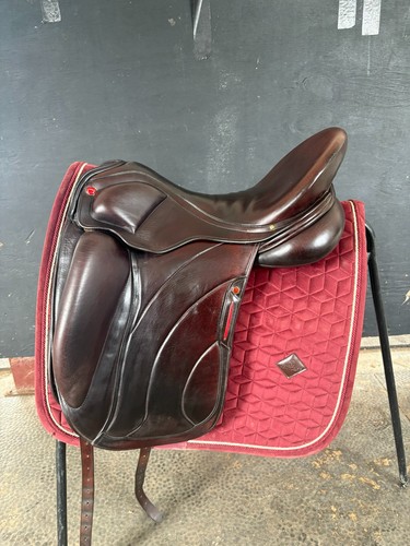 Adjustable dressage saddle - dressage,