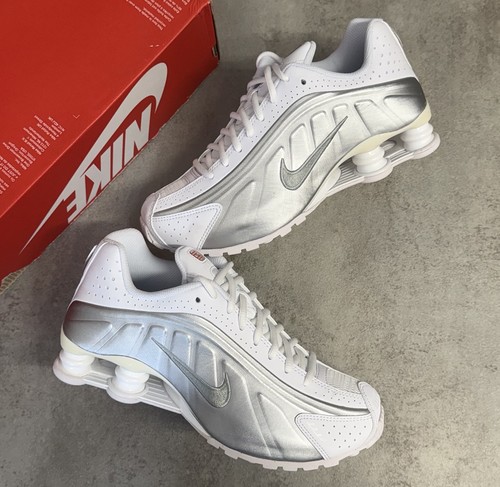 Size nike shox r4 - 5.5,