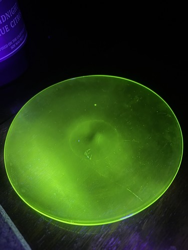 Uranium glass plates - , plates/