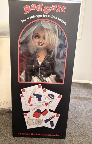 Neca life size - size, tiffany