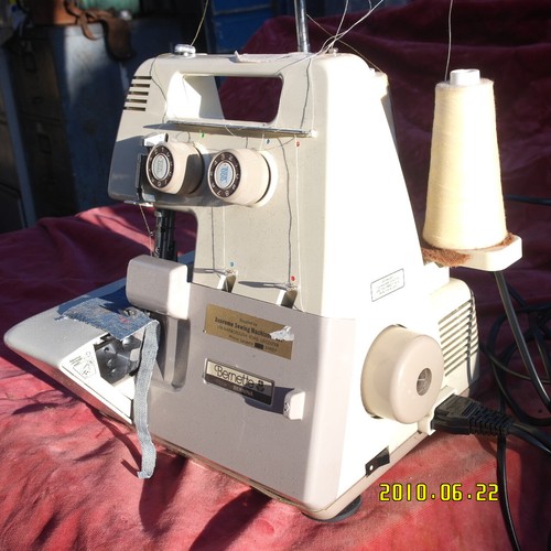 Bernina overlock machine - machine, no