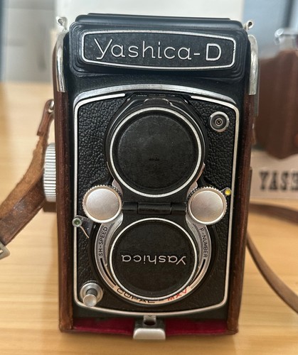 Yashica tlr 6x6 black - yashica,