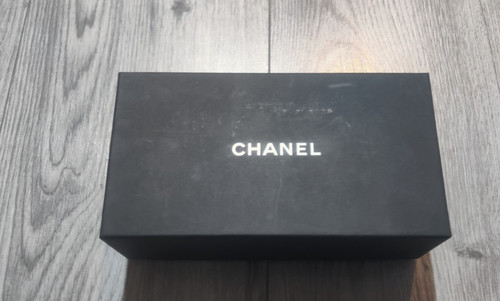 Authentic chanel empty - chanel, black