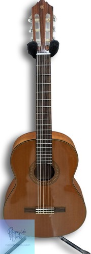 Yamaha classical guitar - classical,