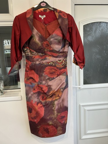 Bnwt beautiful dress size - beautiful,