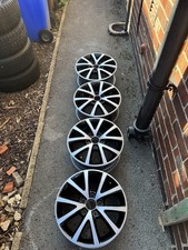  VW Golf 16’’ Genuine  Diamond Cut Alloys With Tyres And Locking Wheel Bolts