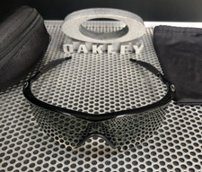 OAKLEY M-FRAME STRIKE |