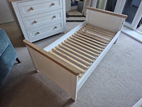 Mothercare matching cotbed and
