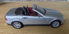 1/18 Maisto Mercedes Slk 230. Working roof BROKEN. 