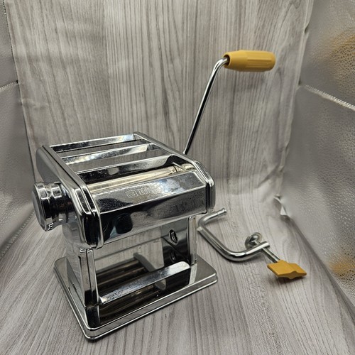 Vintage ampia pasta maker - ampia,
