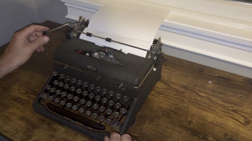 Vintage 1940s royal - 1940s, quiet