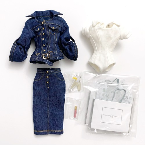 Integrity toys fashion royalty