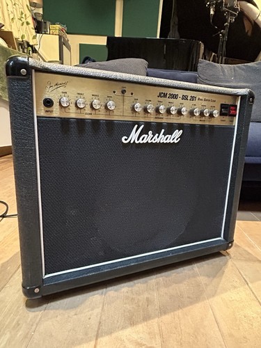 Marshall jcm 2000 dsl 201 - marshall,