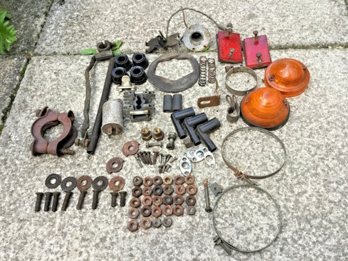 Morris minor parts - lot,