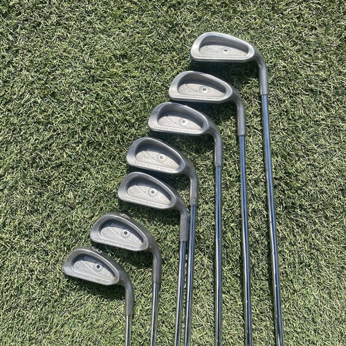 Ping eye black dot - eye, iron