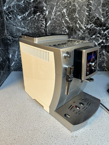 White delonghi magnifica - white, s