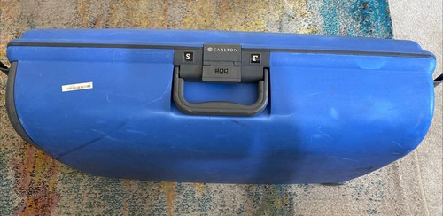 Large vintage blue carlton - vintage,