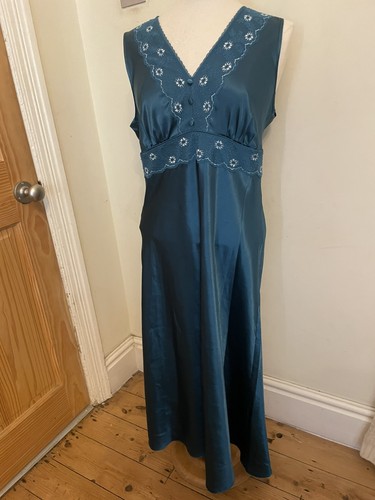 Vintage green nylon plunge - vintage,