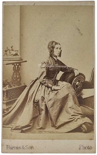 Cdv lady seated - cdv, on