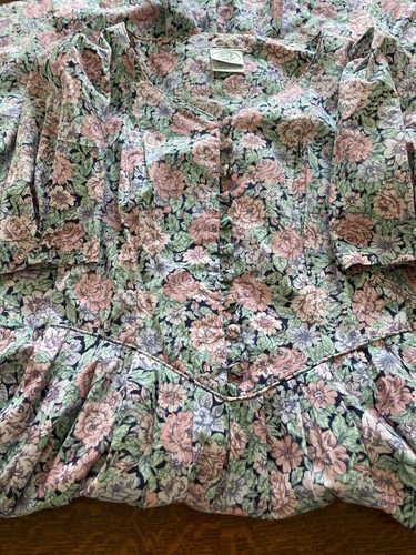 Laura ashley vintage floral - laura,