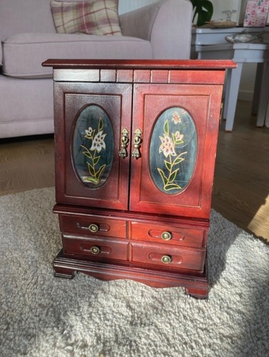 Vintage wooden jewelry - wooden, box