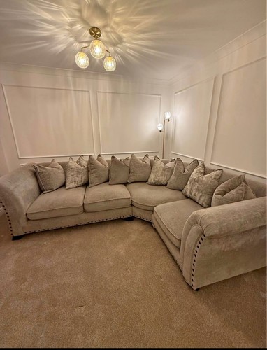 Corner sofa 200 - corner, *£200*