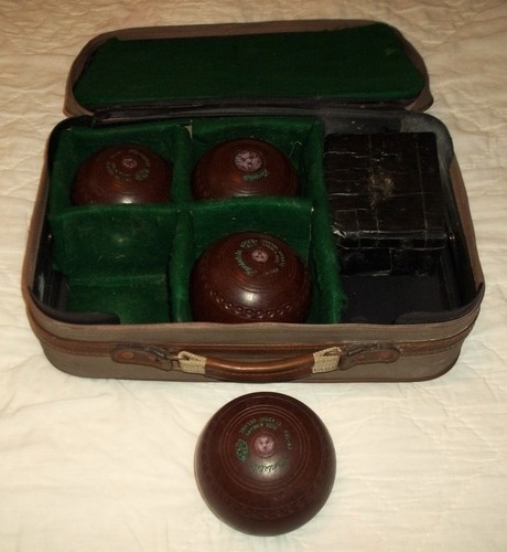 Lawn bowls set 4 - set, of