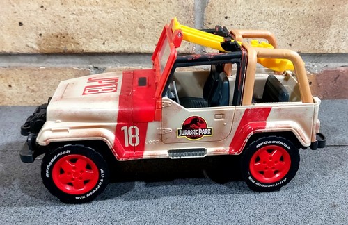 Jurassic park world jeep - jurassic,