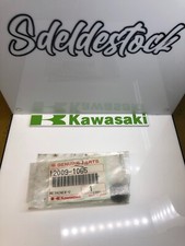 1 exhaust valve spring cup