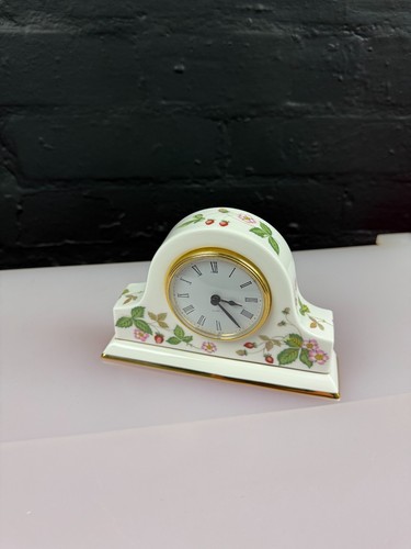 Wedgwood wild strawberry - wild,