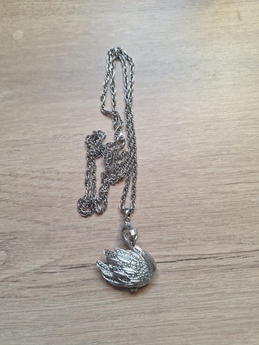 Past times silver tone swan - tone,