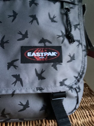 Eastpak delegate messenger - eastpak,