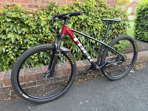 Free delivery trek - free, uk