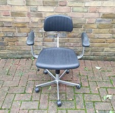 Fritz Hansen Swivel Chair Mid