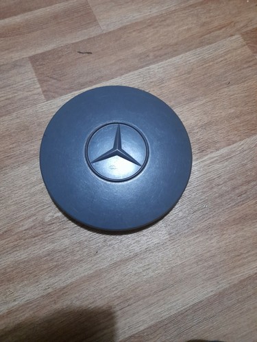 Mercedes vito centre - cap, hub