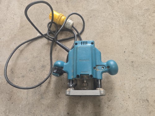 Makita 3620 plunge router - 3620,