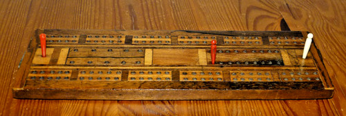 Vintage wooden cribbage board - vintage,
