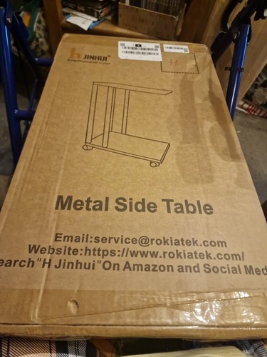 Black metal side - side, tabel