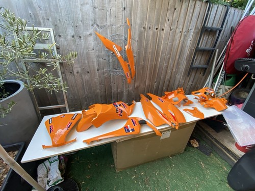 Complete panel orange - complete,