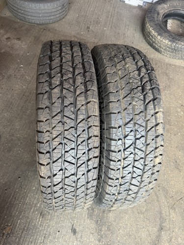 Tyres 235 85 - 85, 16