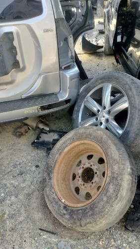 Wheel nissan pickup - 16,