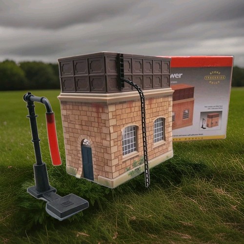 Boxed hornby r8003 water tower - boxed,