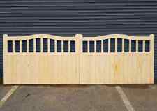 Wooden Garden Gate - Arch Top