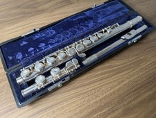 YAMAHA Concert Flute YFL-211SII Silver Plated USED