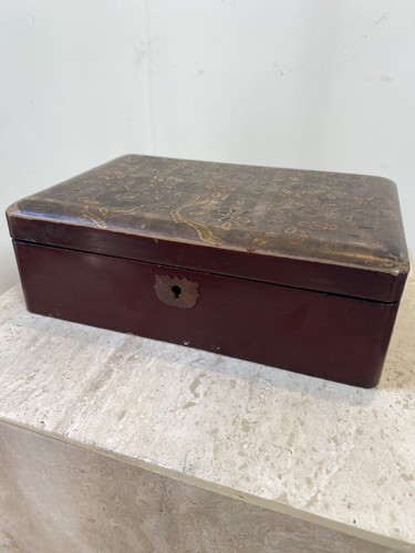 Japanese lacquered box with - japanese,