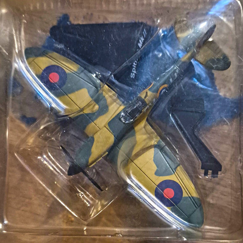 Supermarine spitfire diecast - supermarine,