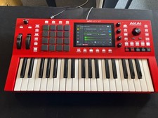 Akai MPC Key 37 synthesiser