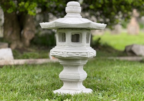 Unique lantern pagoda - , statue